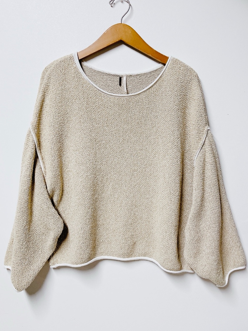 Free People Bardot Beige Knit Pullover Sweater Rounded Neckline Size Small - Picture 2 of 9